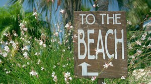 Bij het Blue Lagoon Resort op het Griekse eiland Kos geniet je met het hele gezin van een heerlijke all-inclusive vakantie. Wat kun je verwachten? 💧 Veel waterpret in de zwembaden en het waterpark met een lazy river, glijbanen en een spraypark ⛱ Strand op 100 meter van het hotel 🛝 Vermaak voor de kinderen in de speeltuin en de miniclub 🎾 Veel sportmogelijkheden, zoals tennis, beachvolleybal en fitness 🛀 Wellness met een sauna, jacuzzi en een stoombad 🍽 Heerlijk eten in één van 5 restaurants