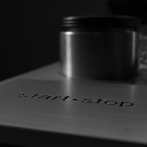 Two acts in and two GPHG wins later—the M.A.D. story continues. The M.A.D.2 returns in blue for its World Tour, marking MB&F’s twentieth year and paying tribute to the retailers that carried it across the map. Available only at MB&F Lab Singapore - visit us to register your interest today. | The Hour Glass