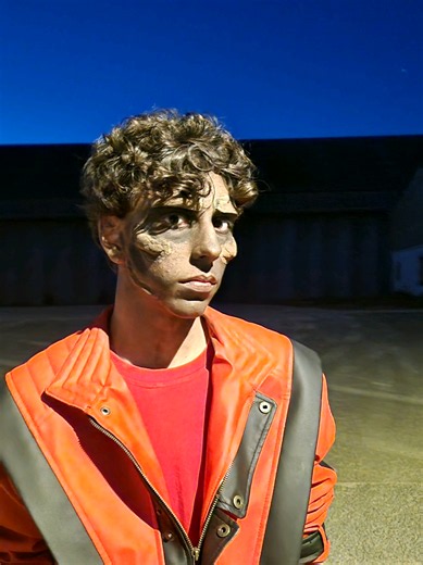 Thriller Zombie Moment — Michael Jackson Moon Scene