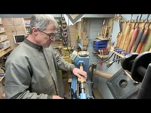 Turning wood spatulas and spoons on a lathe