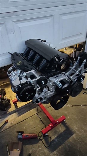 LS ENGINE ON THE STAND #lsswap #cutlass #diy