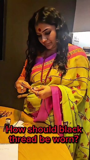 How to Wear Black Thread According to Vastu Shastra