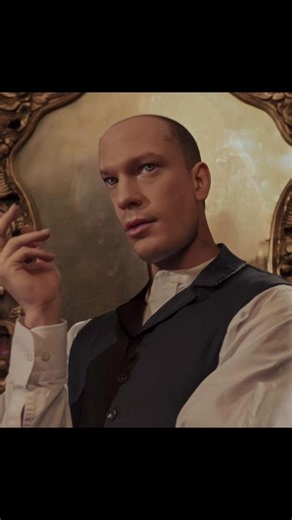 Can you tell what it is #lestatdelioncourt #foryoupage #iwtv #fyp #interviewwiththevampire