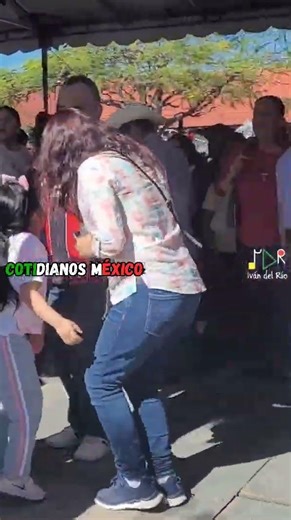 Aprendiendo a bailar huapango!