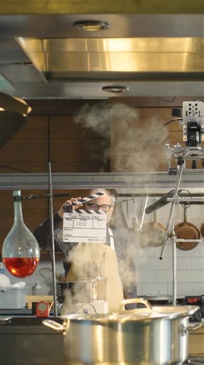 NEWS! Altonbrownlive.com or #linkinbio | Alton Brown