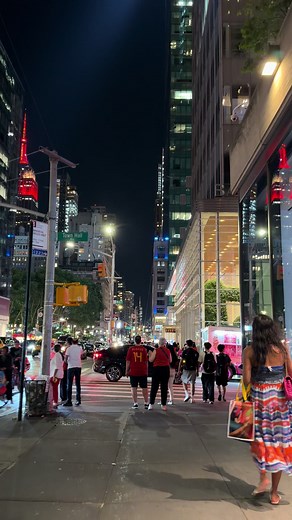 NYC Empire State Building Skyline & Landmarks