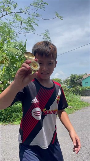 My Younger Brother Used a Time-Stopping Watch to Steal Things from Others, and Here's the Outcome...