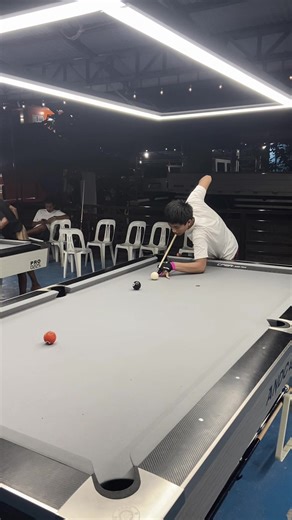 Mastering the 10 Ball Game in Billiards