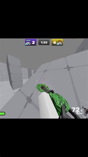 冷静に狙う：Robloxでの競争者との対戦