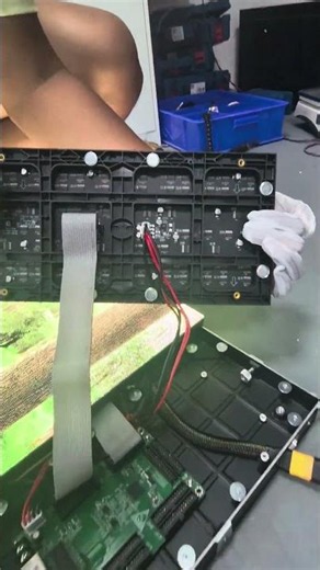 COB P1.53 480x320mm module install and uninstall