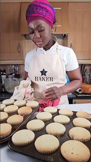 Making Elegant Cupcakes for a 50th Birthday Celebration