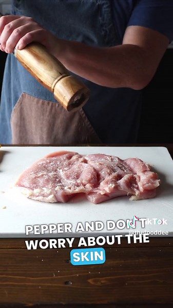 🦃✨ Turkey & Stuffing – Let’s Make It Unforgettable! ✨🍞 Ready to step up your holiday dinner game? Here’s how to take your turkey breast and stuffing to the next level: 🔥 Butterflying the Turkey Breast: This part may seem tricky, but we’ve got it covered! Grab a sharp knife and slice through the thickest part of the turkey breast (but don’t cut all the way through!). Open it up like a book and, if it’s uneven, give it a few extra slices to even it out. You’re aiming for a nice, flat surface to