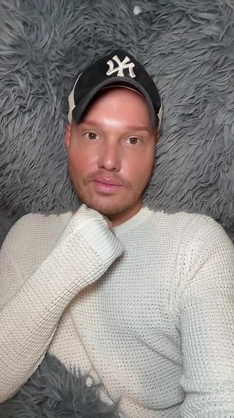 Transforming into a Cabaret Queen: Drag Makeup Tutorial