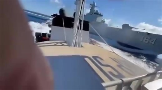 266K views · 3.3K reactions | More complete version of the video showing the collision of PLAN Type 052D destroyer CNS Guilin (164) and CCG Type 056 corvette CCG-3104, from the lens of PCG Parola-class patrol vessel BRP Suluan (MMRV-4406). Philippines  China  | Tan Kun Gee | Facebook