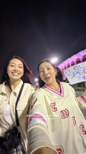 there’s always drama at @T‪@TWICE‬oncert 🍭🎀 #twice #twicethisisfor #twicetour #twiceconcert #트와이스