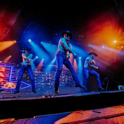 Looking for holiday fun? Central California casinos have sizzling lineup