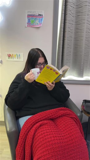 Stay and read a while, it’s chilly out there ❄️😌 #librarytiktok #fyp #foryou #booktok #librarytok