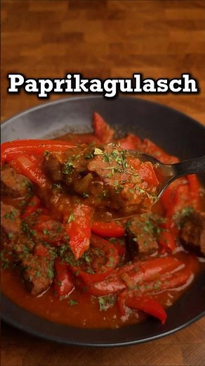 Mehr Paprika, mehr Geschmack – dieses Paprikagulasch wirst du lieben! #rezept #kochen #lecker