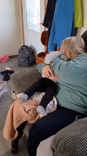 Katlyn and Illa. Tickle-fest! | David Walsh | Facebook