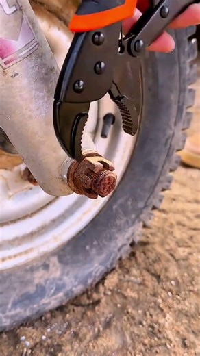 How to Easily Remove Rusty Bolts Using Powerful Multi-Purpose Pliers