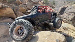 You won’t believe what this Girl was able to Crawl with her Jeep | OFF ROAD N CHILL