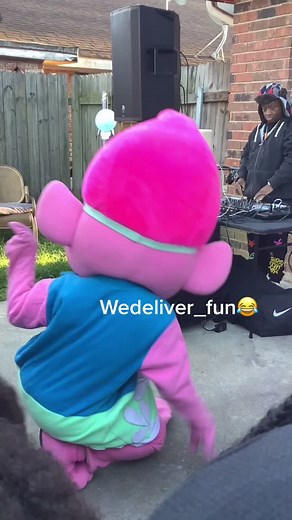 Fun Mascot Dancing for Kids Birthday Party Entertainment