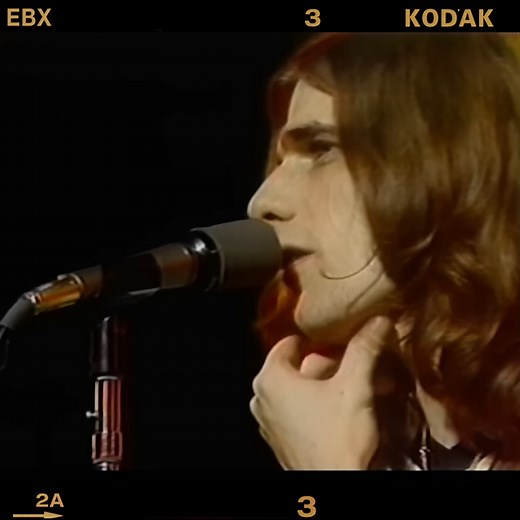 460K views · 15K reactions | Linda Ronstadt with the Eagles - Silver Threads & Golden Needles, DKRC, 1974 | Old But Gold | Facebook