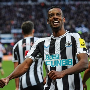 Isak is BACK! 🇸🇪 | Newcastle United