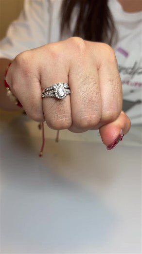 Bold and Spicy Deep Red🥀✨ DM TO BOOK UR APPOINTMENT #GelXnails #gelnails #winnipeg #nailart #winnipegnails #nail_inspo #nailartist #kps_nails_nd_glam #nail_extenstion #fyp https://www.instagram.com/kps_artistic_touch?igsh=Z2dxeGlhOTFuYg==&utm_source=qr