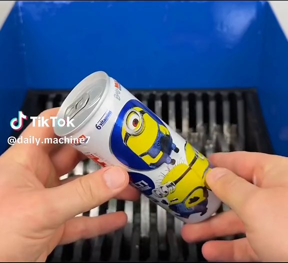 Shredding Things #crushingasmr #creating #cleaning #crushingthings #shredding