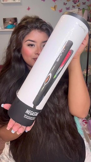 951K views · 36K reactions | NuMe Hair Styling Products Megastar Flat Iron  use code: ROSITA #hair #longhair #straighthair #flatiron #cabello #cabellosano #cabellonatural #cabellosaludable #cabellobrillanteysaludable #alaciado #numehair | Rosita Rodriguez | Facebook