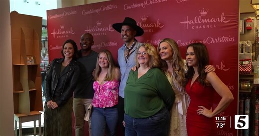 Hallmark stars take over Nashville for their Countdown to Christmas!