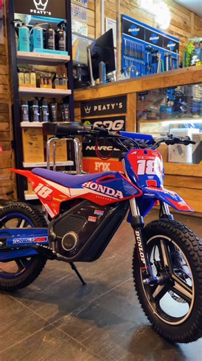 The Rolling Fix Liverpool Cycles on Instagram: "RFN WARRIOR SX-E700 - CUSTOM GRAPHICS 🔥☄️ RRP - £799.99 Custom Graphics - Extra Coat Cost Introducing the SX-E700 R MX Edition More Power, More Speed, More Range, Improved Handling, the new SX-E700 series brings significant upgrades over the standard SX-E series! A powerful 36V electric bike with 14” MX tyres for kids aged 4-7. Built for off-road adventures, it delivers 15.5 miles or 1 hour of riding in Eco Mode, with more power unlocked as confid