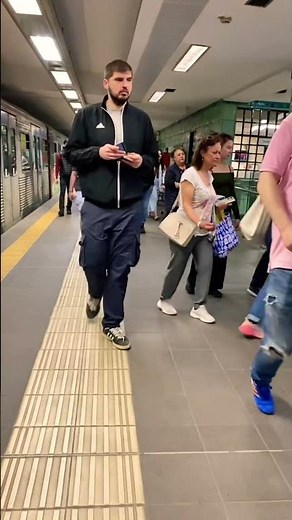 🔥 Athens Metro moments hit different 🚇😳 #Athens #AthensMetro #Metro #Greece #Minastiraki