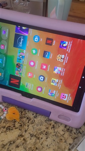 Watch Exploring the new Fire HD Kids tablet on Amazon Live