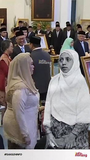 Rahmah El Yunusiyyah resmi dianugerahi gelar Pahlawan Nasional hari ini (10/11) oleh Presiden Prabowo. Tokoh asal Padang Panjang ini dikenal sebagai pelopor pendidikan perempuan di Indonesia. Lahir pada 26 Oktober 1900, Rahmah mendirikan Diniyah Putri School pada 1 November 1923, sekolah Islam khusus perempuan pertama di Tanah Air. Lembaga ini menggabungkan pendidikan agama, ilmu umum, dan keterampilan hidup, bahkan menjadi inspirasi bagi Universitas Al-Azhar di Kairo untuk membuka fakultas pere