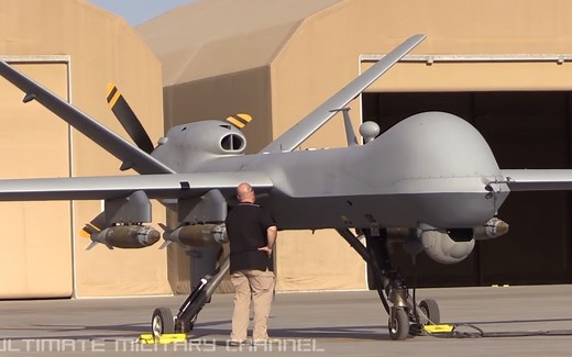 MQ-9捕食者无人机！