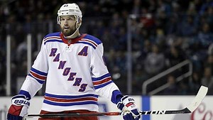 Bruins acquire Rick Nash in blockbuster trade with Rangers