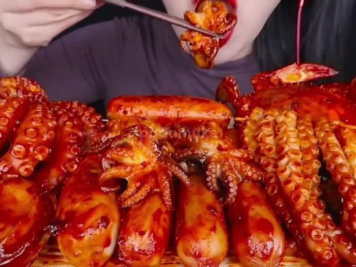 Replying to @.disumano spicy seafood boil 🐙🦐🦀 cr : hongyu asmr ~ #asmr #asmrsounds #asmrvideo #asmrmukbang #mukbang #mukbangeatingshow #eating #seafood #seafoodboil #seafoodlover