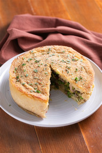 Alto, bello, buono: è il gateau di patate VEG di @La Dispensa Vegana 🥔✨🌿💚 La ricetta completa è qui 👉 https://ricette.giallozafferano.it/Gateau-di-patate-vegano.html | Giallozafferano