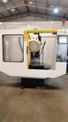 Fanuc Robodrill Alpha T-14iAL Control : Fanuc-16iM , Year.2000 Table : 850 x 390 mm. X/Y/Z : 700x380x330 mm. ATC : 14 Station (BT-30 ) สวยพร้อมใช้ นำงานมาเทสลองได้ค่ะ ✅️ มือสองญี่ปุ่นไม่เคยใช้งานในไทย สนใจเครื่องจักรแวะเยี่ยมชม เทสลอง จองได้ที่ Thanakikai Machinery (TKM)