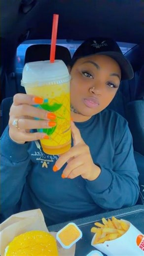 Wait… why is nobody talking about this drink??🍍 ‪@BURGERKING‬