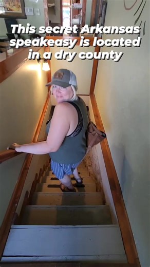 A secret speakeasy in a DRY COUNTY?!? YES!!!!!!! Prohibition never felt so good at Juniper's Back Door!! 🥂 This membership bar and restaurant is located in Calico Rock, Arkansas, and sits facing the area ghost town. 😳 No secret codes here, just saddle up to the bar or head downstairs to the Jazz era styled basement and enjoy a gin cocktail. The food was great too! We got the Ozark Charcuterie with locally sourced sausage, cheeses, fresh fruit, pretzel bites and sugared walnuts, as well as the 