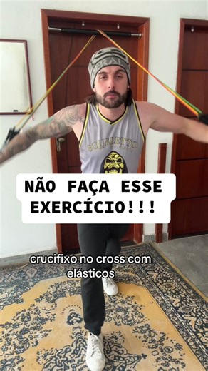 Treino de Peito: Crucifixo na Polia com Elásticos