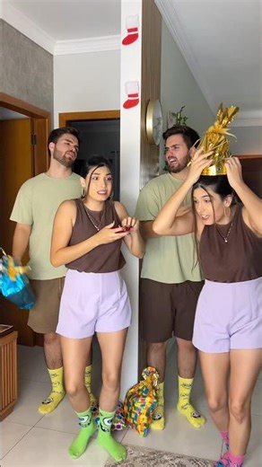 Dessa vez não deu pra disfarçar 😱 #twins #casal #humor #funny #dancecoverkids #disney #comedia