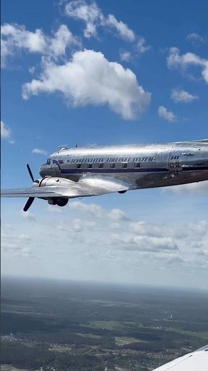 Flightradar24 DC-3 formation flight over Sweden!