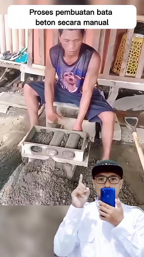 1M views · 2.6K reactions | Proses pembuatan bata beton secara manual #reelsviral #tutorial #tipandtricks #amazingtips | Eko Mangkusubroto | Facebook