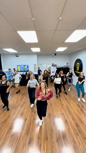 💃🕺 Our Latin Fusion class with @christinerymer was an absolute blast! 🎶✨ What an energetic session filled with Passion, Movement, and Joy! A big thank you to all our ladies and gentlemen who joined us and brought their A-Game to the dance floor! 💃🕺@jess_anneclaire @ur_buddy_danny @itsmiaalma @kristijonasss 📸@a_day_with_les #LatinFusion #EnergeticSession #DanceWithPassion #LatinJunctionExperience #LJTribe #LatinFusionSydney #LatinFusionAustralia | Latin Junction