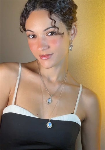 Bette Davis Eyes: 80s Music Icon Unveiled