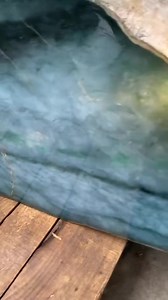 120K views · 1.5K reactions | High value raw jadeite stone 几千万大玉料的皮壳表现 | Myanmar jadeite jade pendant | Facebook